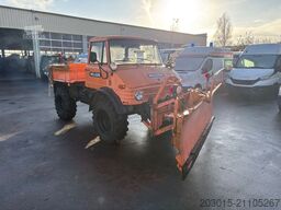 UNIMOG U  403   Winterdienst