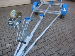 trailershop Boot Trailer Bootanhänger Neptun Navy 750kg sofort verfügbar nach Bestellung