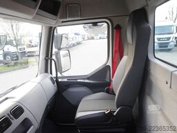Renault C320 P4x2 E6 / Fassi 5.6 t / Range 8 m /
