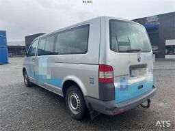 Volkswagen Transporter – 8 Seats