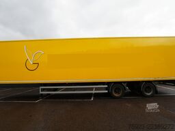 Floor 2 axle closed box