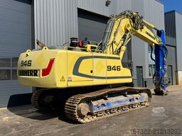 Liebherr R946 -  triple boom