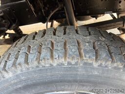 Mercedes-Benz 1017 4X4 ex army reconditioned white with crane