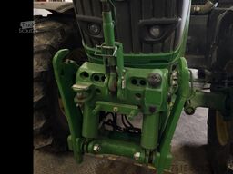 John Deere 6R 230