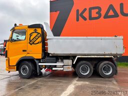 Volvo FH480 6x4 UNDERBODY SCARPER / SNOWPLOW EQUIPMENT
