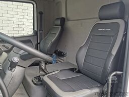 Volkswagen Constellation 31.320 DC Tipper Truck (5 units)