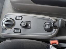 DAF LF 220 / Refrigerator 16 EPAL Multitemp