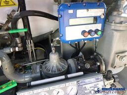 Renault Premium 260.19 dxi 4x2 gas tank 19.5 m3