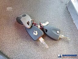 Renault Premium 260.19 dxi 4x2 gas tank 19.5 m3