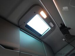 MAN TGX 28.480 6x2 / 2024 / Krone 18 EPAL