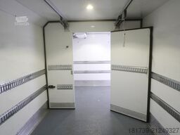 Renault D210 12T / Bitemperature Refrigerator
