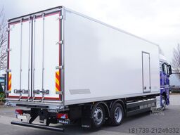 MAN TGX 26.400 / IGLOOCAR 20 pallets