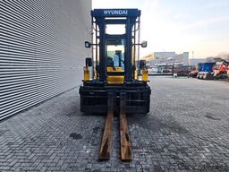 Hyundai 10.00-800  Hours!