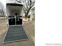 Humbaur Maximus 2-Pferdeanhänger