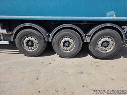 WIELTON ca 49 cbm Getreidekipper Unfall mit Kornschieber