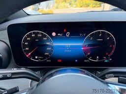 Mercedes-Benz V 300 d STYLE AMG 4MATIC AIRMATIC DISTRONIC Pano