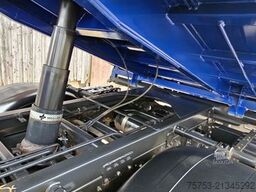 IVECO 160E32 /4x2/ Kipper nur 27.000km, AHK mit Hydr.