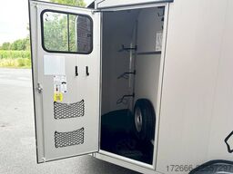 Cheval Liberté MAXI 3 SCHRÄGSTEHER SCHWARZ + DECKENABLAGE INNEN +2x DACHLÜFTER