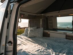 Volkswagen California Camper | 2 Betten 4 Schlafplätze | Küchenzeile + Dachbett