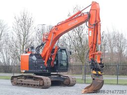 Hitachi ZX225 USRLC-6 | ROTOTILT | BUCKET | GOOD CONDITION