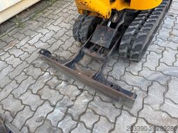 JCB 8008 CTS, 2020 BJ, 576 BH, 2 x Löffel
