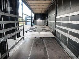  Geschlossener Autotransporter/Maschinentransport