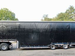  Geschlossener Autotransporter/Maschinentransport
