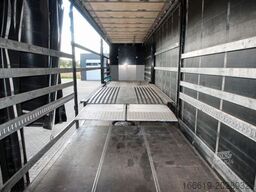  Geschlossener Autotransporter/Maschinentransport