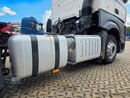 MERCEDES-BENZ Actros 1843