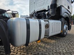 MERCEDES-BENZ Actros 1843