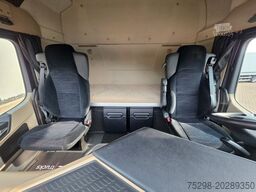 MERCEDES-BENZ Actros 1843