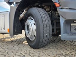 MERCEDES-BENZ Actros 1843