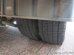 MAN TGL 12.250 Bakwagen + Laadklep DHollandia 2000 kg