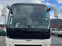 MAN Lion’s Coach touring coach – 53 seats.