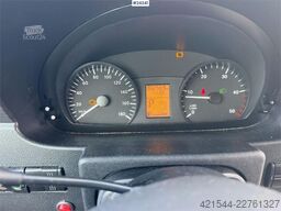 Mercedes-Benz Sprinter 516 w/ 16+1 and approved for two wheelcha