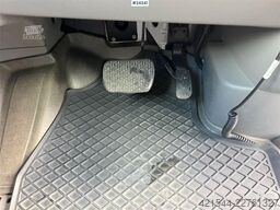 Mercedes-Benz Sprinter 516 w/ 16+1 and approved for two wheelcha