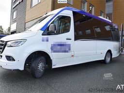 Mercedes-Benz Sprinter 519 CDI – Model – 17+2 Seats with Wheelch