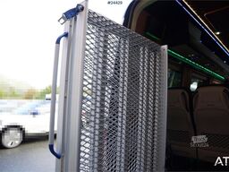 Mercedes-Benz Sprinter 519 CDI – Model – 17+2 Seats with Wheelch