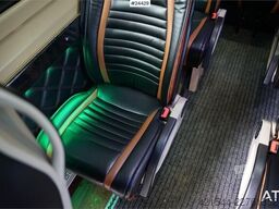 Mercedes-Benz Sprinter 519 CDI – Model – 17+2 Seats with Wheelch