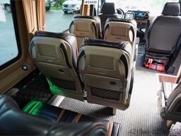 Mercedes-Benz Sprinter 519 CDI – Model – 17+2 Seats with Wheelch
