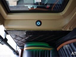 Mercedes-Benz Sprinter 519 CDI – Model – 17+2 Seats with Wheelch