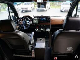 Mercedes-Benz Sprinter 519 CDI – Model – 17+2 Seats with Wheelch