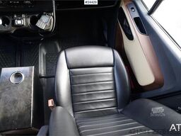 Mercedes-Benz Sprinter 519 CDI – Model – 17+2 Seats with Wheelch