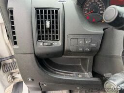 Fiat Ducato 4x2 refrigerated/frozen vehicle with engine