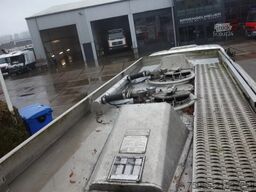 Mercedes-Benz SK 1722 FUELTANKTRUCK 13750 L STEELSPRINGS