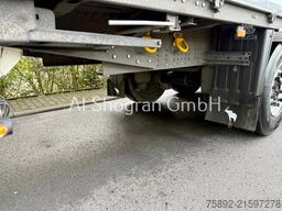 Schmitz Cargobull / Edscha / Bordwand / 3 x Achsen