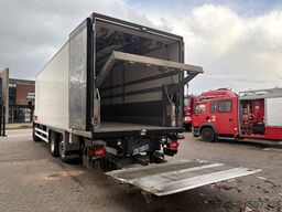 Volvo FM 370 + CHEREAU + CARRIER + EURO 6 + 6X2 + LIF...