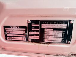 Volvo FM 370 + CHEREAU + CARRIER + EURO 6 + 6X2 + LIF...