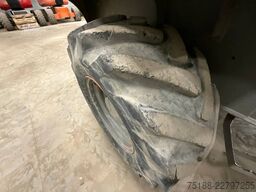 Ausa D 600 APG