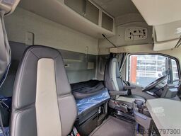 Volvo FH 13.500 Globetrotter XL Aero 4x2 - New - Full...
